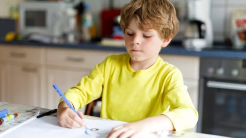 3 conseils pour aider votre enfant à améliorer son écriture